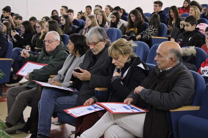Colleferro-Itis-Cannizzaro-concorso-Crea-la-tua-aula-smart-24