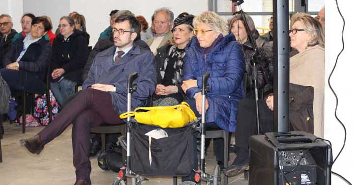 Colleferro-Leggere-leggeri-all-ora-del-te-mercato-coperto-05