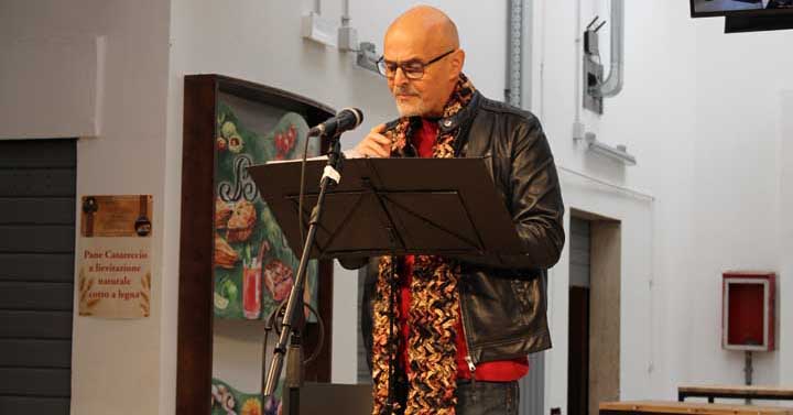 Colleferro-Leggere-leggeri-all-ora-del-te-mercato-coperto-06