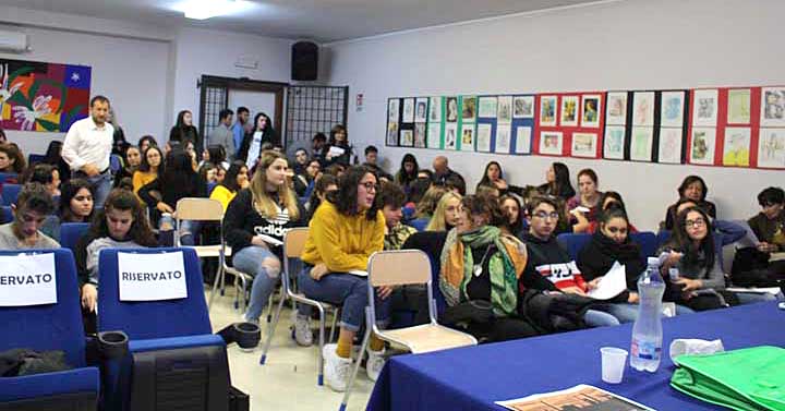 Colleferro-Liceo-Marconi-Incontro-scrittori-01
