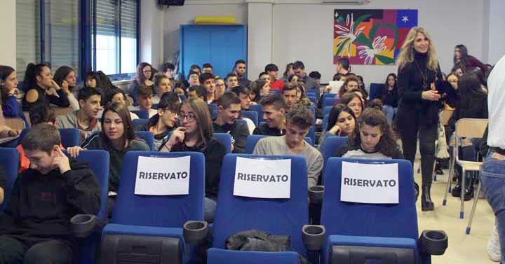 Colleferro-Liceo-Marconi-Incontro-scrittori-02