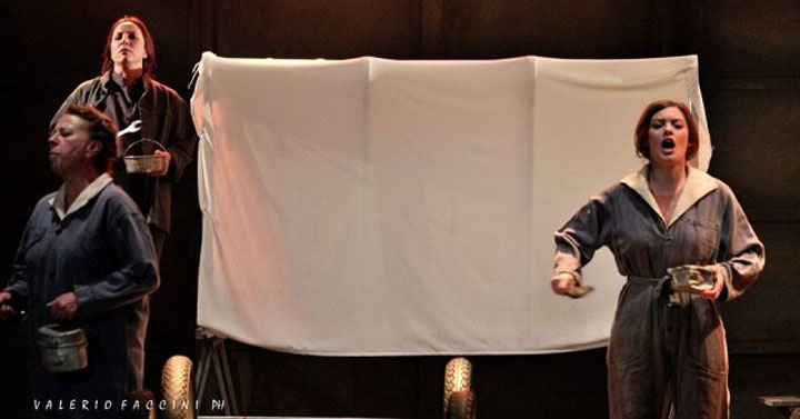 Colleferro-Teatro-Tutte-a-casa-03