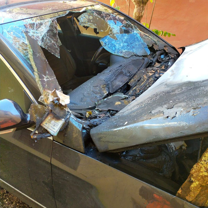 Colleferro-auto-in strada-date-alle-fiamme-01q