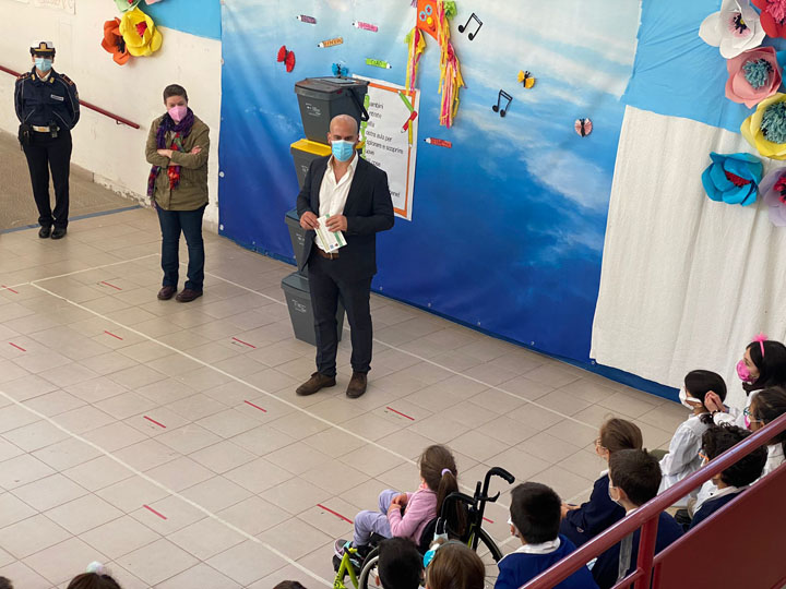 Colleferro-filtri-acqua-bidoni racc-diff-scuole-13