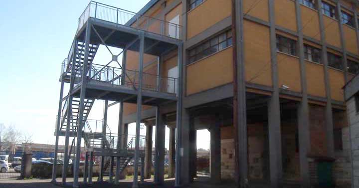 Colleferro-lavori-Leonardo-scala-antincendio-03