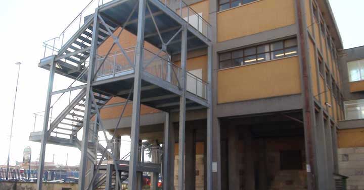 Colleferro-lavori-Leonardo-scala-antincendio-04