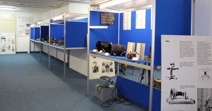 Colleferro-visita-museo-telecom-studenti-ciechi-Napoli-24