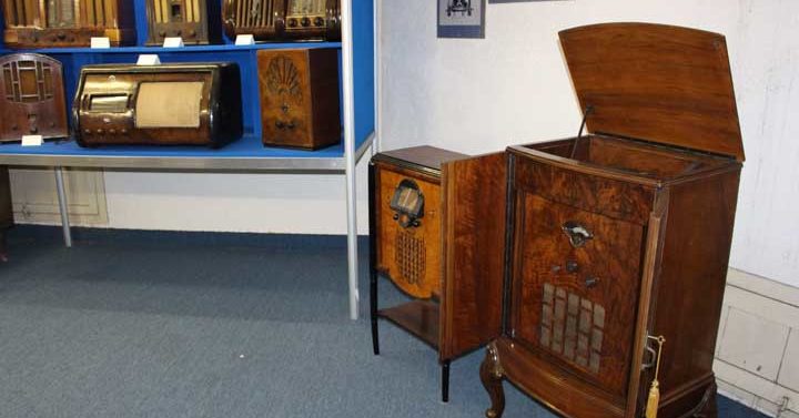 Colleferro-visita-museo-telecom-studenti-ciechi-Napoli-41