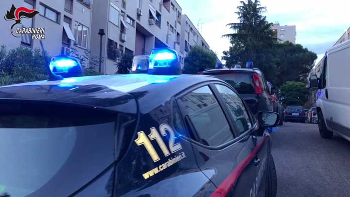 FRASCATI - I controlli dei Carabinieri a Tor Bella Monaca (3)