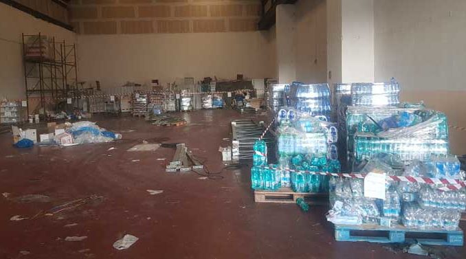 Frosinone-Gdf-Nas-bevande-alimenti-scaduti-05