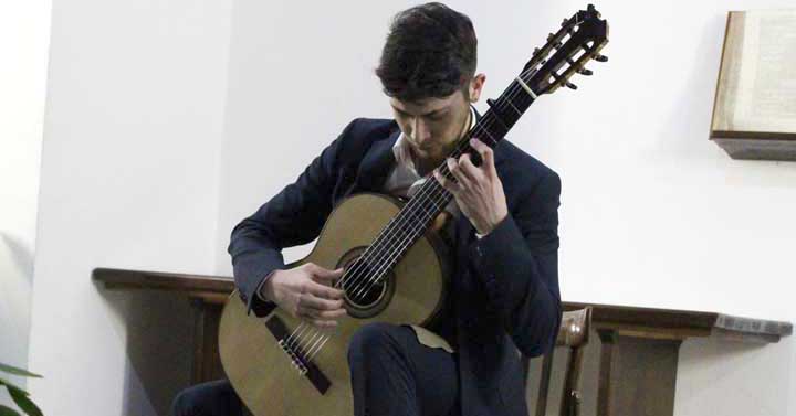 Frosinone-masterclass-chitarra-classica-neos-kronos-30