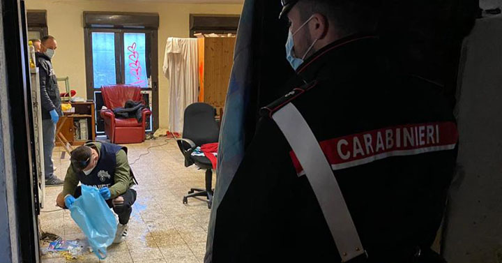 I controlli dei Carabinieri a Tor Bella Monaca (3)f