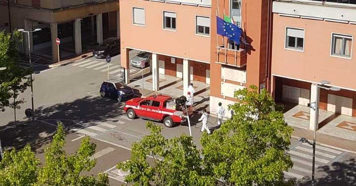 Sanificazione-Piazza-Italia-20200503-01