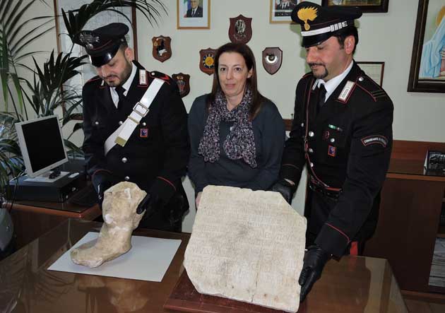 VELLETRI-I-reperti-recuperati-dai-Carabinieri-di-Velletri-(2)-630