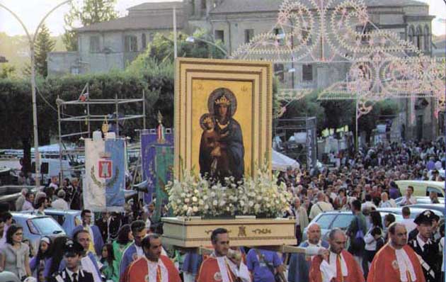 Processione Madonna della Neve 2010.