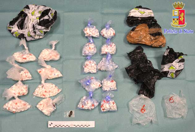 20160906-mobile-Polizia-Tor-Bella-Monaca-630