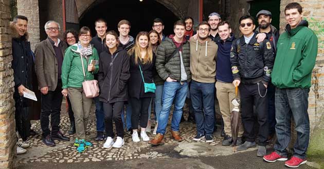 Colleferro-visita-studenti-americani-Ends-cuoio-14