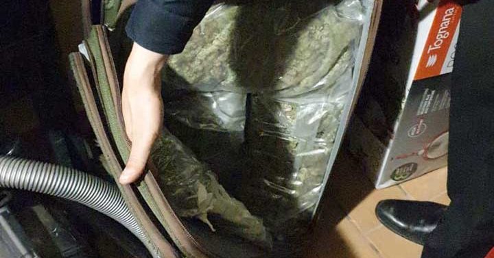 FRASCATI - La droga sequestrata dai Carabinieri (1) 1