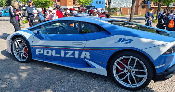 Colleferro-Polizia-di-Stato-Una-vita-da-social-20220428-02