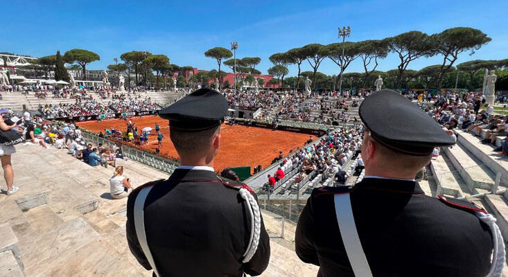 Controlli dei Carabinieri agli Internazionali di Tennis (4)