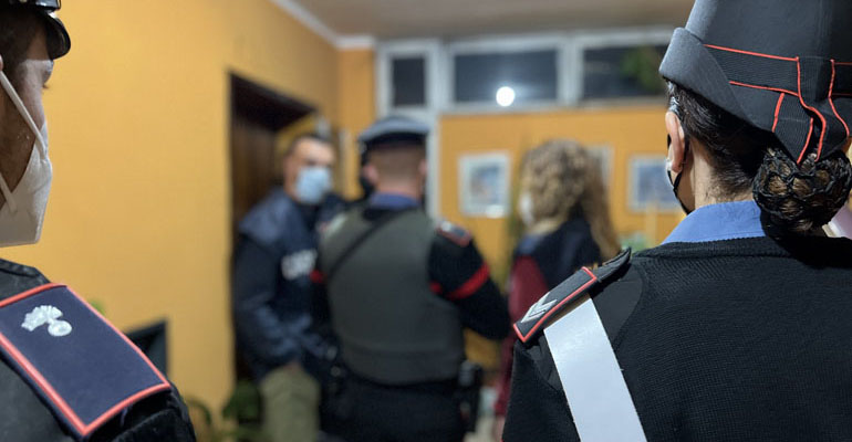 Un momento dell'operazione dei Carabinieri (2)