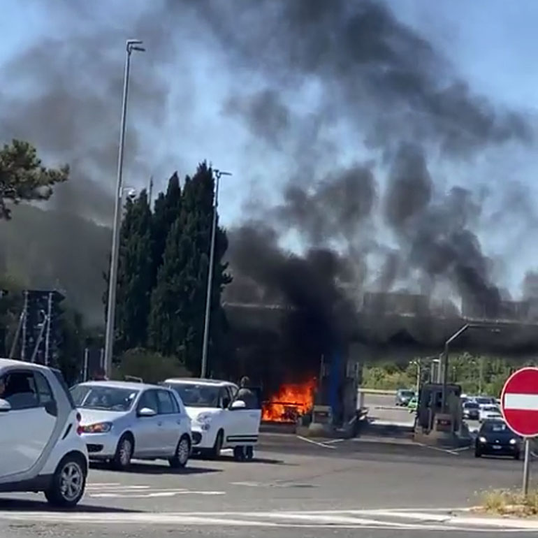 Incendio-Casello-San-Cesareo-04