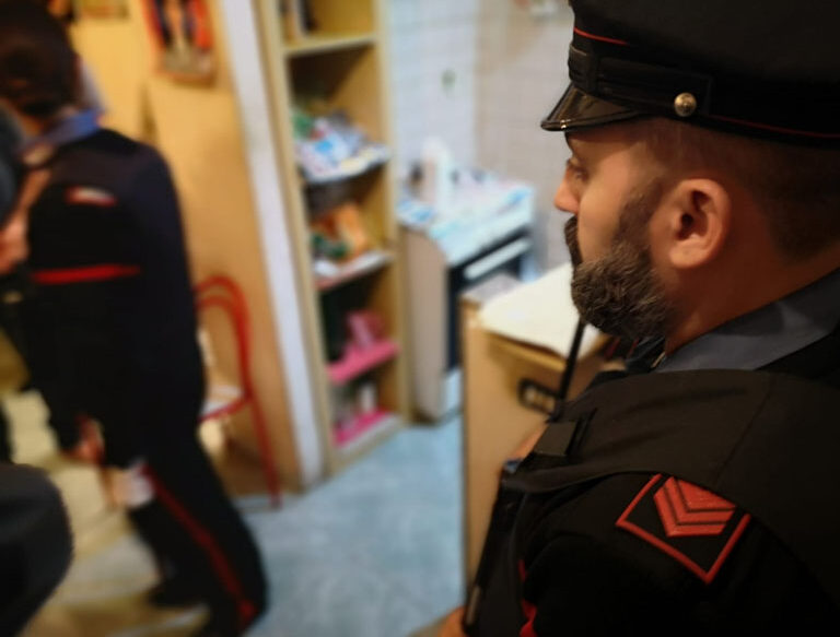 TRASTEVERE - Le fasi dell'operazione dei Carabinieri (2) (1)770