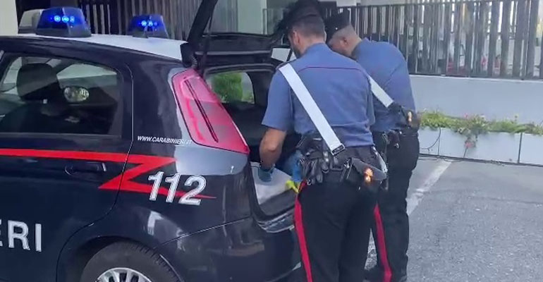 FRASCATI - I controlli dei Carabinieri nella perifieria est di Roma (4)-f
