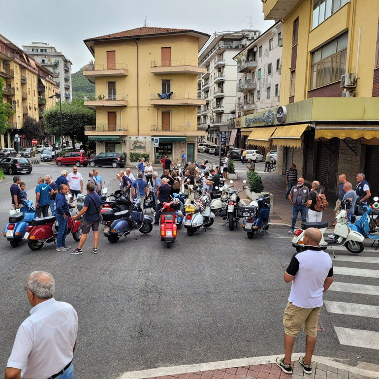 Gavignano-Vespa-Club-08-22-10