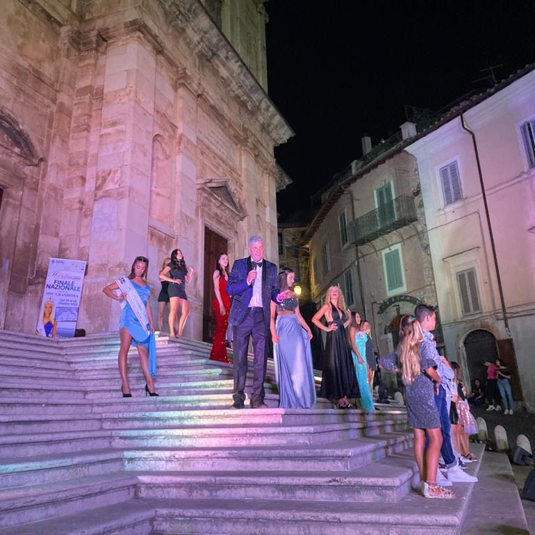 Segni-sfilata-moda-cattedrale-1