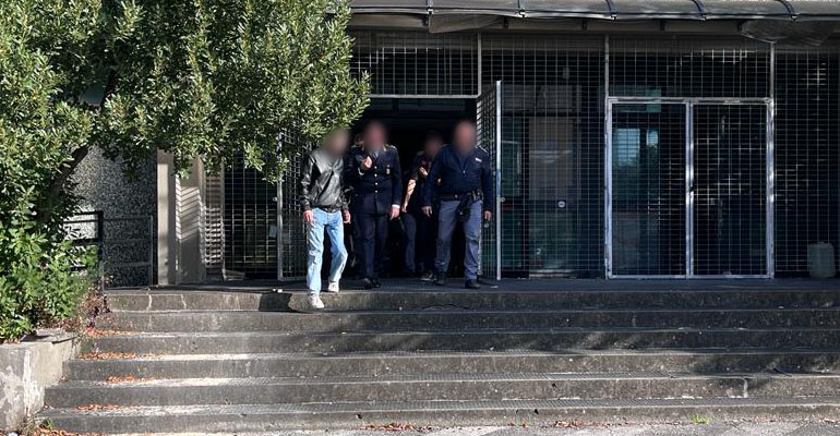 Cubo-Polizia-Polizia_Locale-Vigili-del-Fuoco-118-00