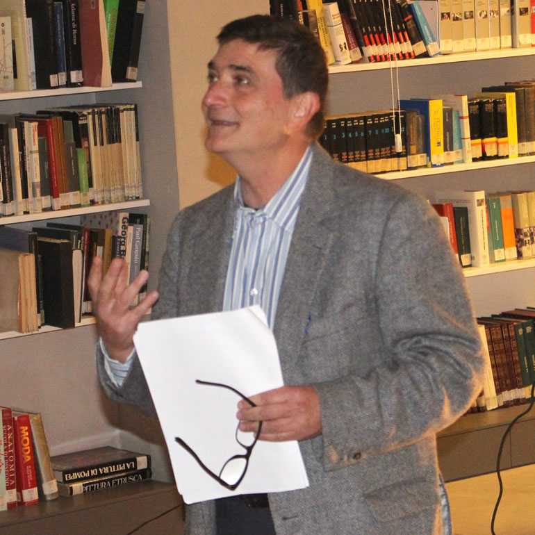 Colleferro-Biblioteca-Comunale-reading-Pasolini-2q