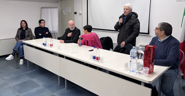 Colleferro-Incontro_primarie_PD_ Bonaccini-f-2