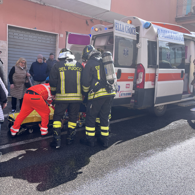 Incendio-Segni-Viale-Ungheria-20230414-06