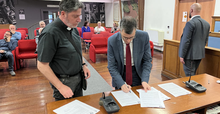 Colleferro-Firma-Procollo_intesa-Comune-Caritas07