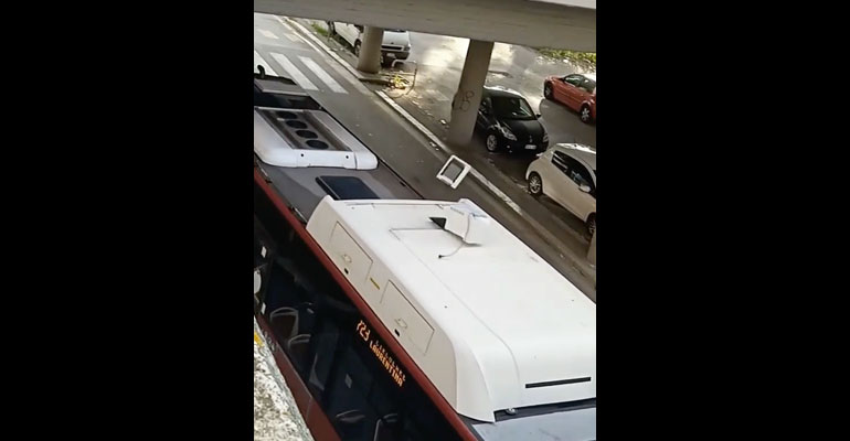 Microonde_sul_bus-04