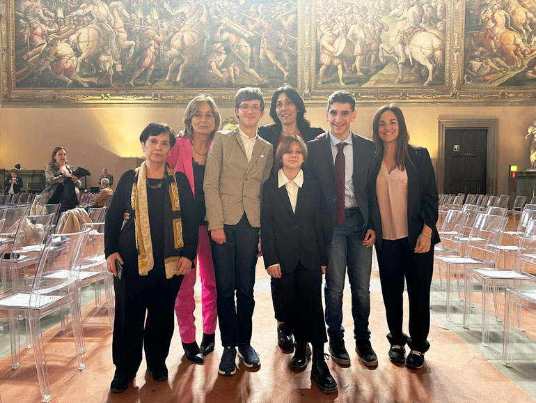 gli studenti premiati e gli insegnanti