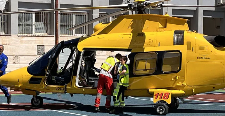 Colleferro-eliambulanza--scuola-media-leonardo-da-vinci-5