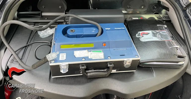 Carabinieri-Controlli-patente-2-Fr