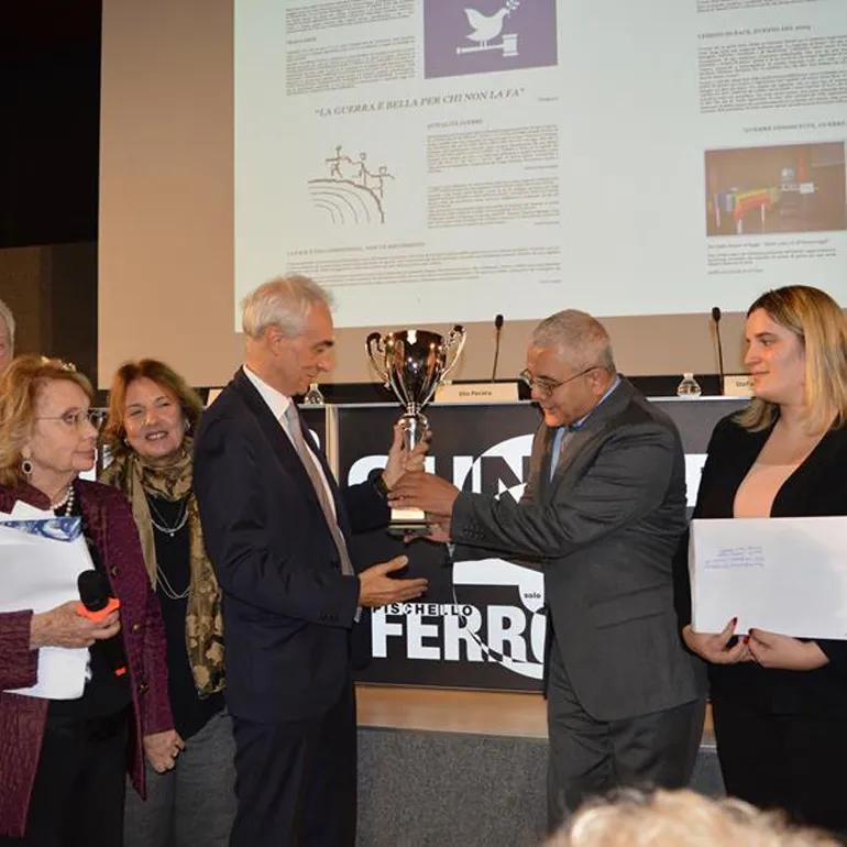 IIS_Valmontone-premio-Grafica-giornale-03