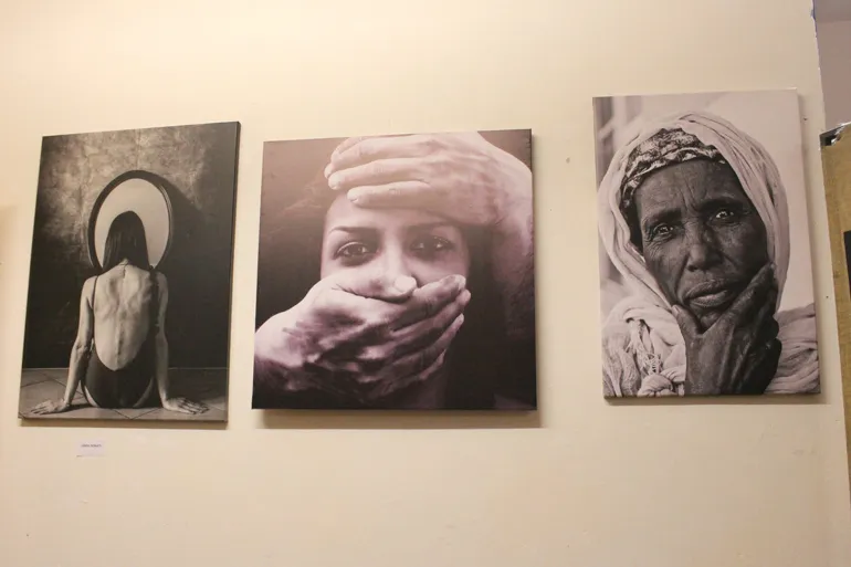 Segni-Mostra_fotografica-Con_gli_occhi_delle_donne-13