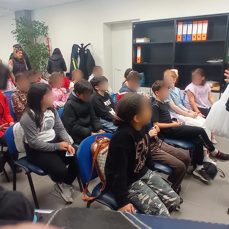 Unitre-Basta_plastica-01