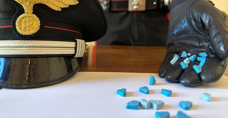 CENTRO – Sequestro droga Blue Punisher (5)