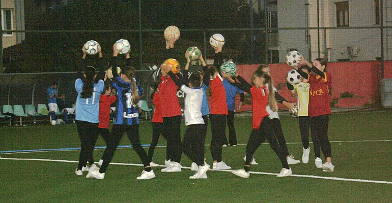 Colleferro-Partita-beneficenza-PoetVSDottori-23