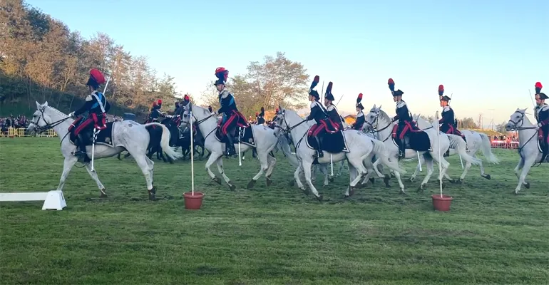 90_Collefderro-Carosello_Storico_Carabinieri_a_Cavallo-f-24