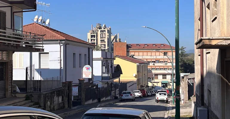 Colleferro-polvere_grigiastra-sulle-auto-6f