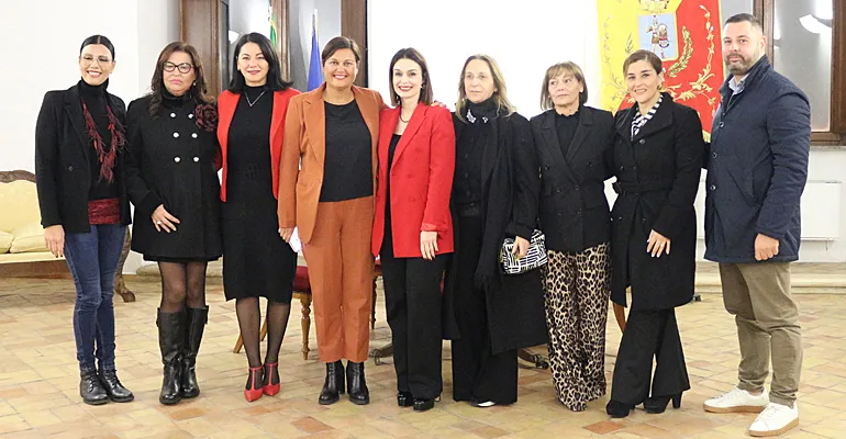 Valmontone-Legate_da_un_sottile_filo_rosso-19