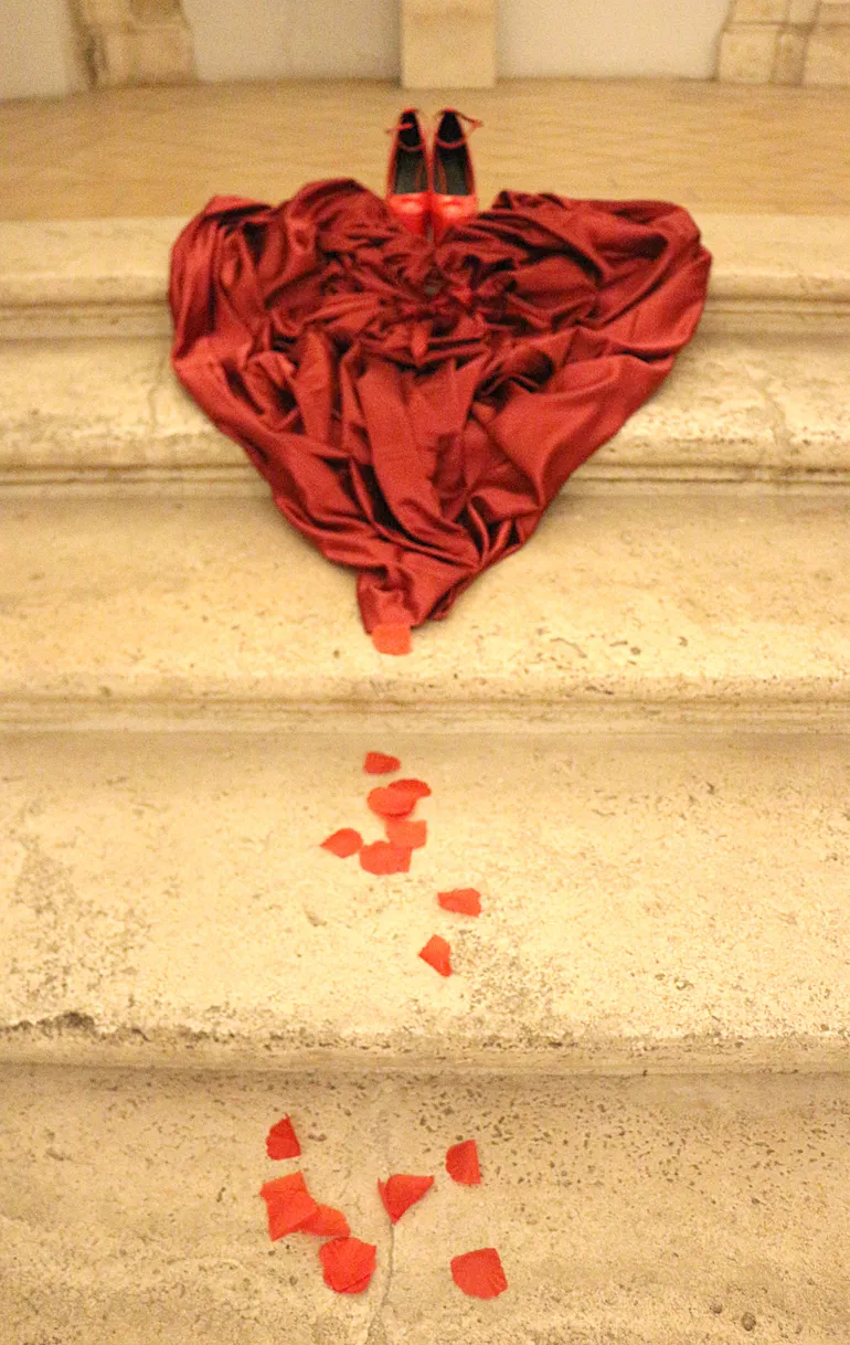 Valmontone-Legate_da_un_sottile_filo_rosso-3