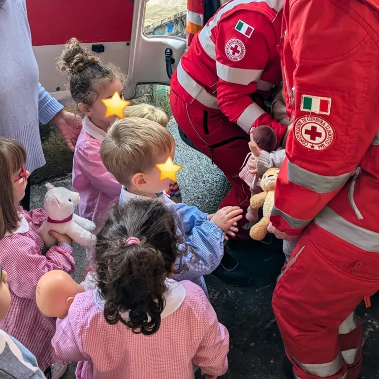 Colleferro-Cri-Ambulanza_pupazzi-q3