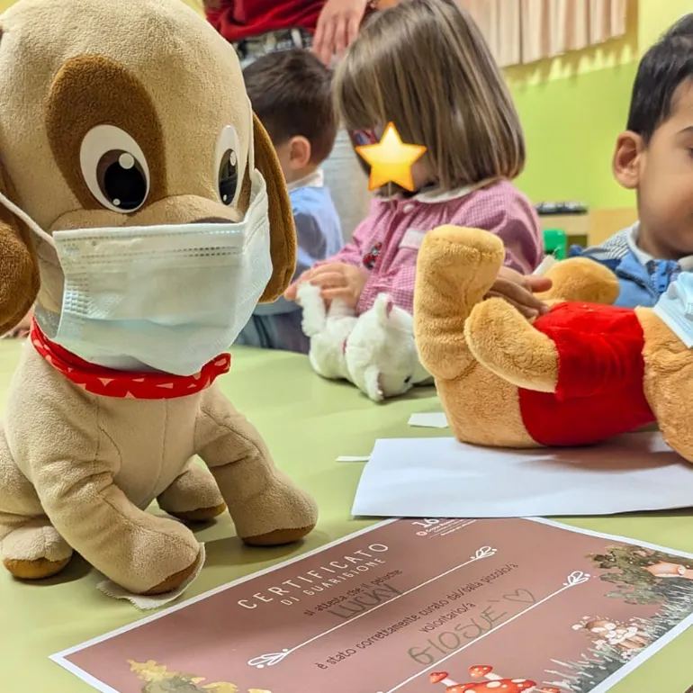 Colleferro-Cri-Ambulanza_pupazzi-q4